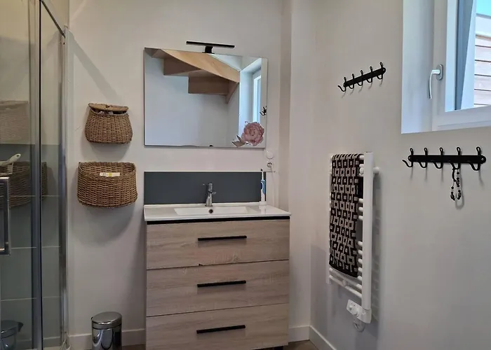 Maison Familiale 3 A 300m De La - Fr-1-788-81